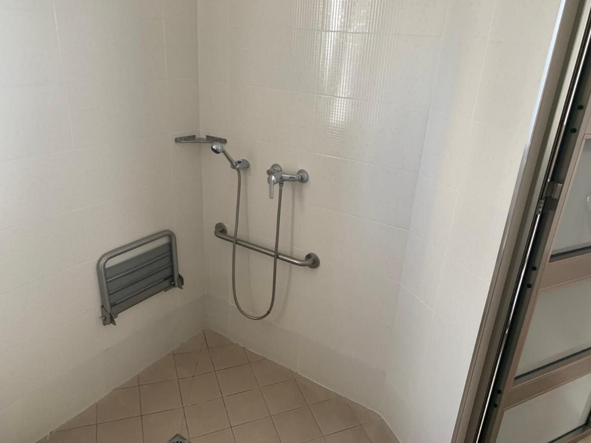 Hostal Tarifa -Recepcion Abierta Las 24H- Екстериор снимка