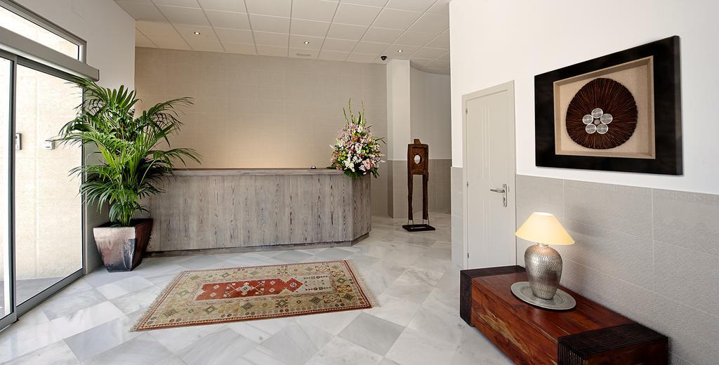 Hostal Tarifa -Recepcion Abierta Las 24H- Екстериор снимка
