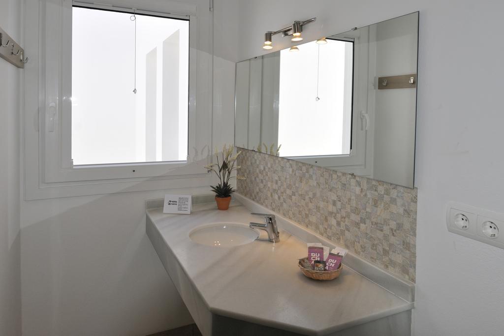 Hostal Tarifa -Recepcion Abierta Las 24H- Екстериор снимка