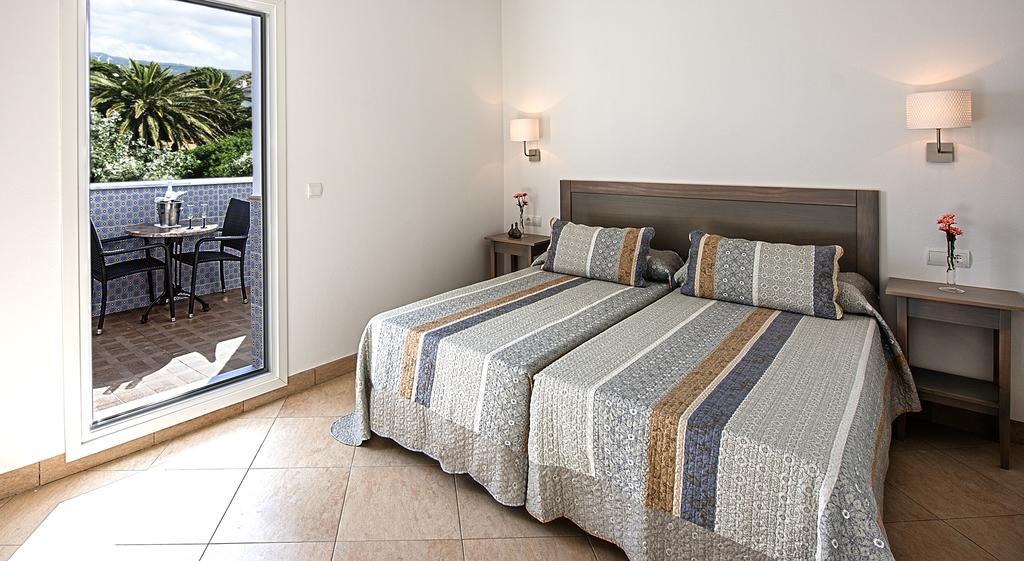 Hostal Tarifa -Recepcion Abierta Las 24H- Екстериор снимка